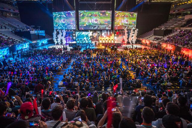 是对他出色 是对他出色